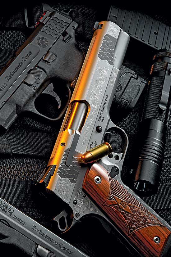 PERFORMANCE CENTER Ported M&P Shield Custom Gun Wrap